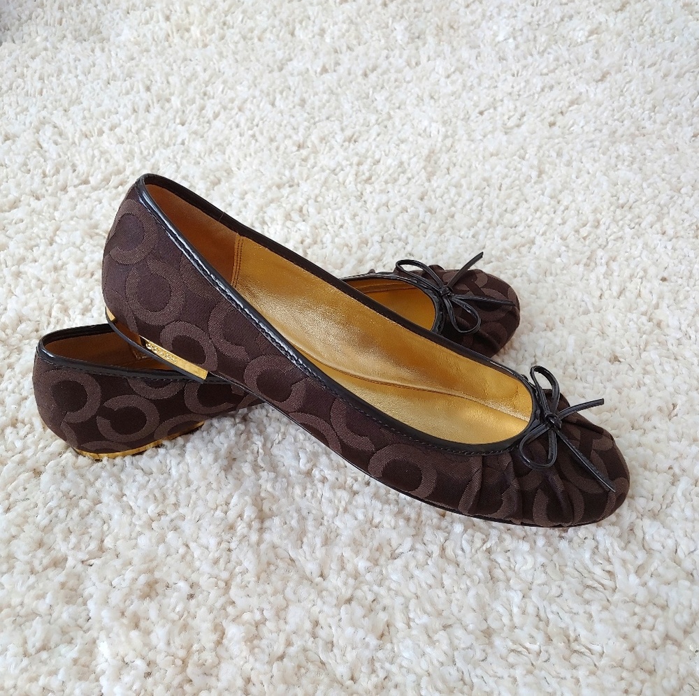 NWOT Coach flats